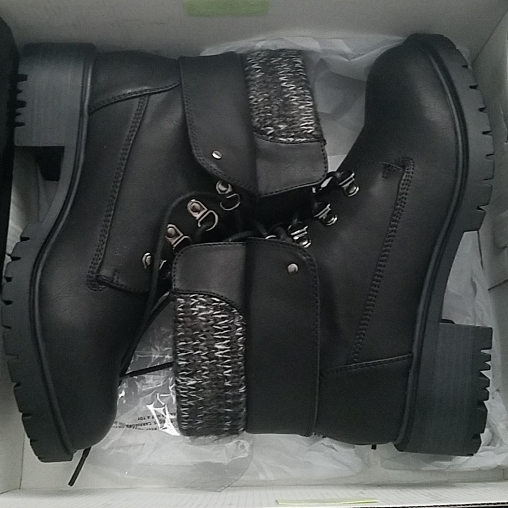 Sweater lined boots